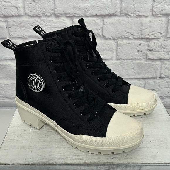 DKNY Womens Pandie Platform Lug Sole Booties - Picture 6 of 16